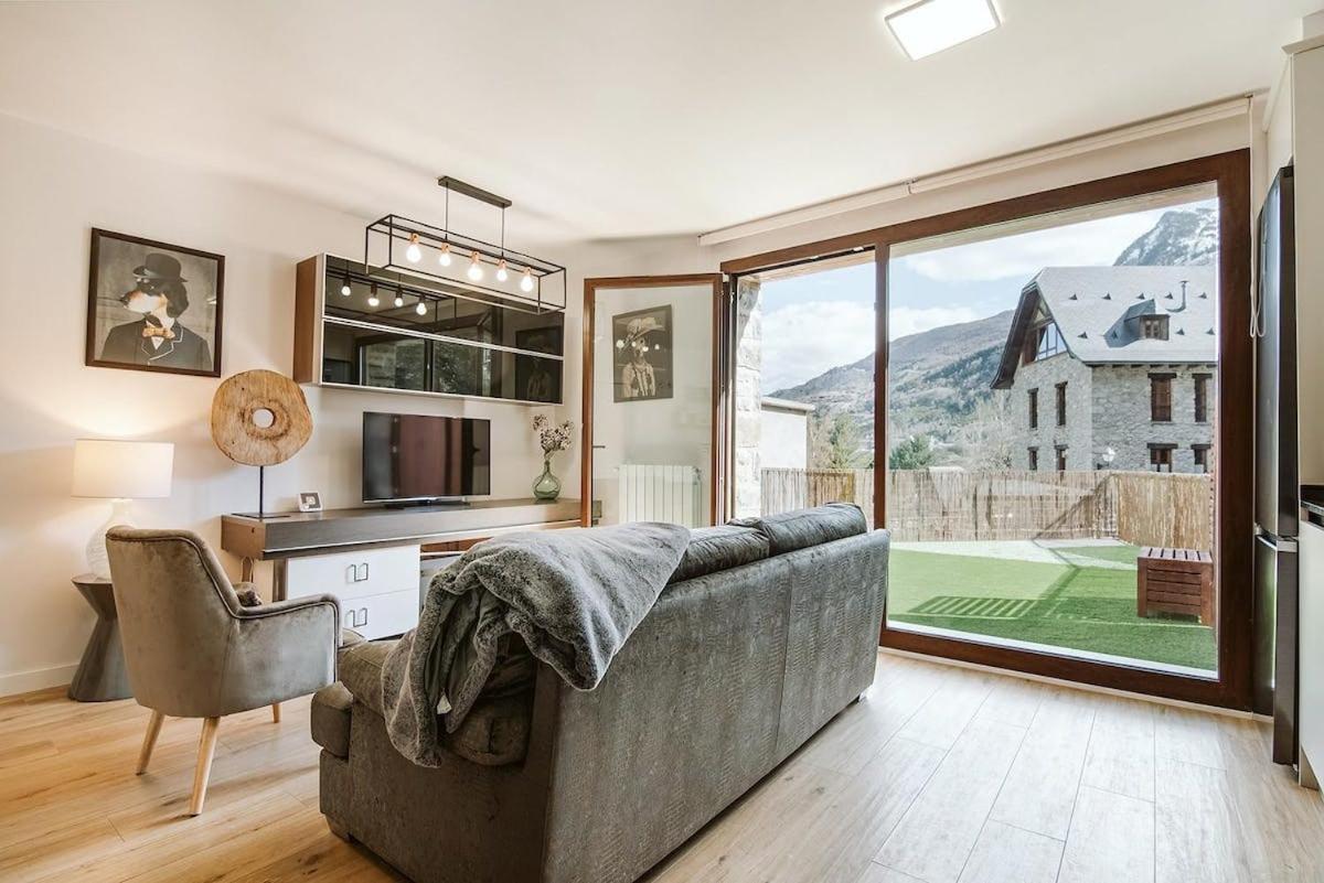 Casa Rosana - Apartamento De Diseno Con Terraza Sallent de Gállego Zewnętrze zdjęcie