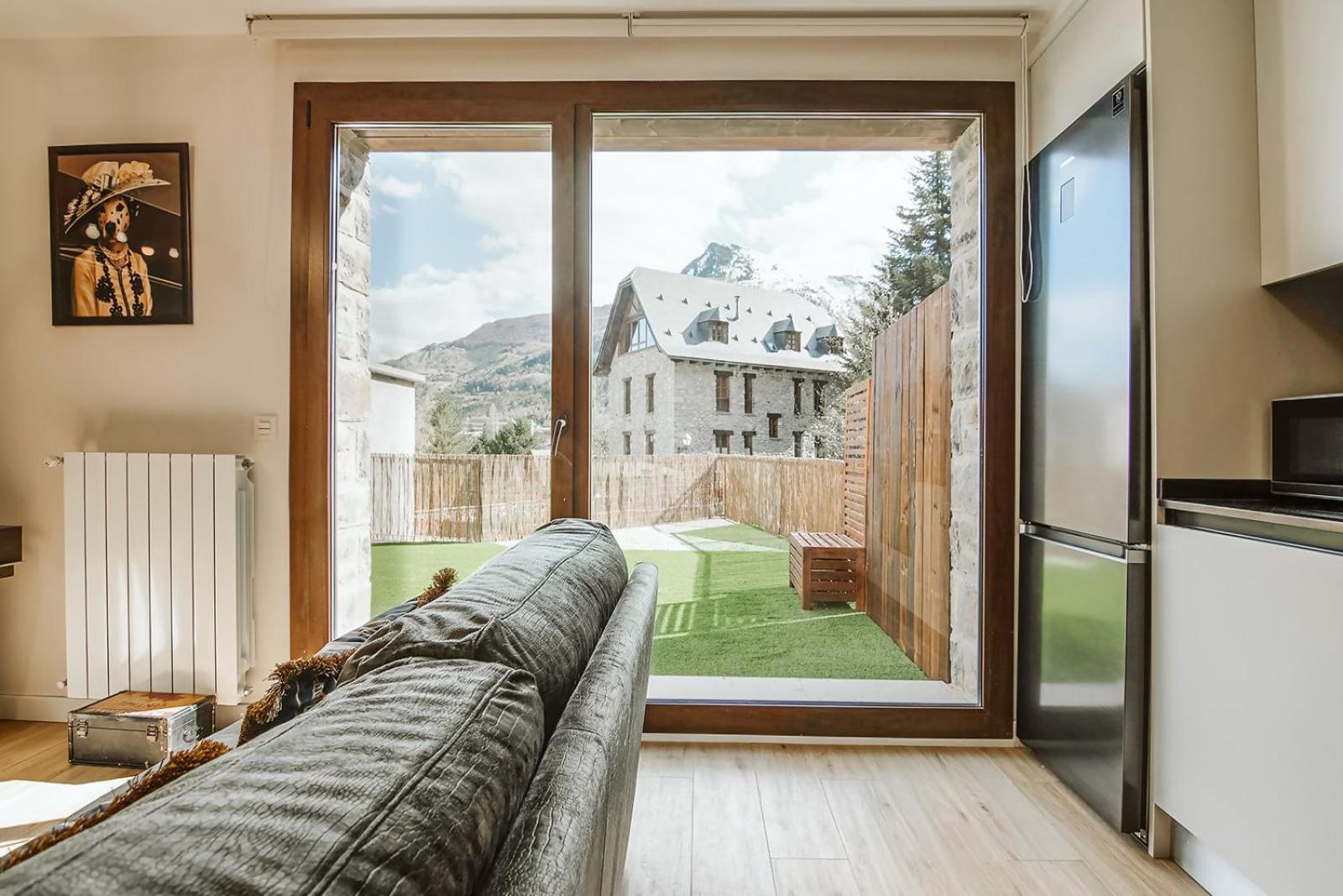 Casa Rosana - Apartamento De Diseno Con Terraza Sallent de Gállego Zewnętrze zdjęcie